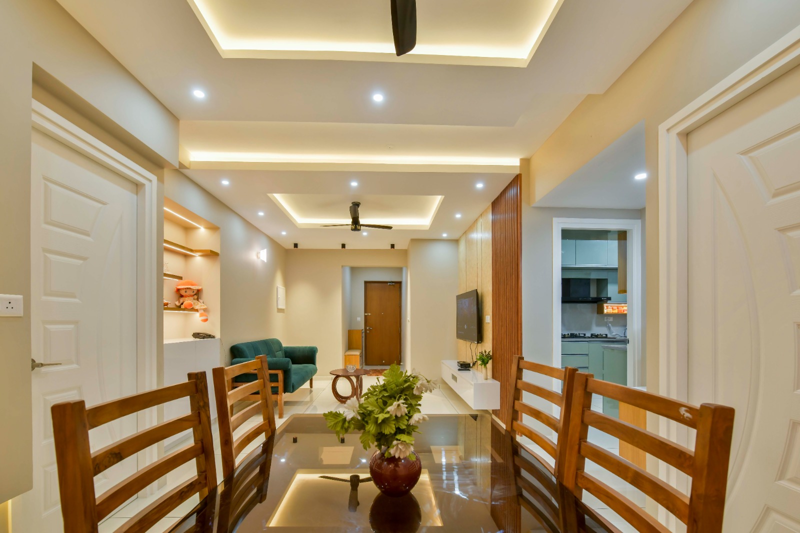 Interior staircase, Straight Line Builders work
